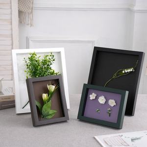 Cadre photo mural en bois creux écologique sur mesure pour nouveau-né avec <span class=keywords><strong>empreinte</strong></span> de main et de pied de bébé - Product Image 2