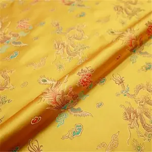 Goedkope Prijs Traditie Stijl Draak En Phoenix Design Jacquard Polyester Brokaat Stoffen Voor Chinese Kleding