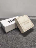 Boîte d'expédition en carton ondulé pour vêtements, sous-vêtements, emballages cadeaux, avec impression couleur de logo personnalisé