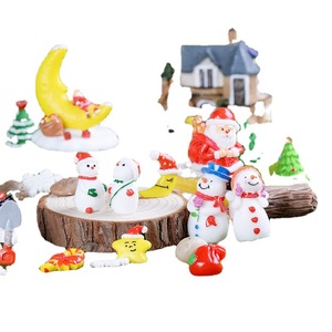 Figuras en Miniatura Navideñas, Mini Manualidades de Resina, Adornos de Santa Claus, Muñeco de Nieve y Alce, Kit de Decoración para Jardín de Hadas Navideño DIY - Product Image 5