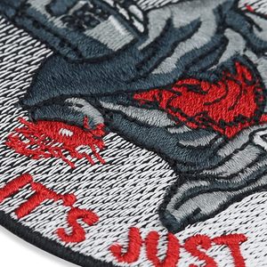 Patch tactique brodé 'C'est juste une blessure de chair' Design Black Knight Badge Biker Patch DIY Hook Loop - Product Image 5