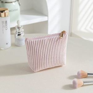 Ensemble de trousses de maquillage en velours côtelé polyester grande capacité, organiseur de <span class=keywords><strong>voyage</strong></span> portable avec fermeture éclair, style national pour femmes - Product Image 4