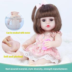 Muñeca suave de vinilo realista para bebé <span class=keywords><strong>Reborn</strong></span> de 38cm, venta al por mayor transfronteriza para niños, regalo de recién nacido apropiado para la edad para niñas - Product Image 4