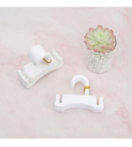 Gantungan Sandal Plastik Anti Selip Hemat Tempat untuk Display Sepatu di Mall Supermarket - Product Image 3
