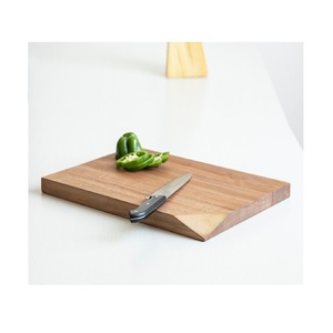 Planche à découper en bois d'acacia, forme personnalisable, avec bordure design, épaisseur 2,0 cm, compatible lave-vaisselle - Product Image 5