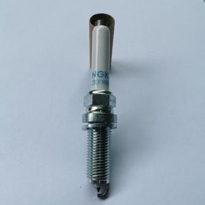 หัวเทียนรถยนต์ NGK ของแท้ ไม่ใช่ของปลอม รุ่น 96427 SILZKFR8G7S สำหรับรถยนต์นิสสัน (EL) Pathfinder 	 2005-2015, OEM, 000 159 05 00, 270 159 07 00 - Product Image 4