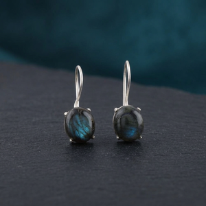 Nouvelles boucles d'oreilles élégantes faites à la main en labradorite grise, en argent sterling 925 plaqué, pour femmes et filles. - Product Image 6