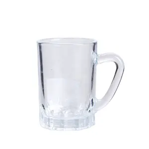 Маленькая машинная пивная стеклянная кружка с ручкой, элегантная чашка для питья