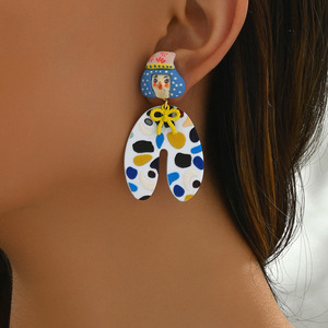 Boucles d'oreilles à l'effigie de personnages de dessins animés, incrustation en acétate, clous en acier inoxydable pour femmes, bijoux à la mode EH4756-3 - Product Image 2