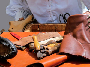 Maydos PU zapato adhesivo de reparación de zapatos pegamento adhesivo PU para la fabricación de calzado - Product Image 2