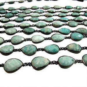 Chaîne connectrice en amazonite naturelle, forme poire cœur, facettes briolette, sertie de pierres - Product Image 1