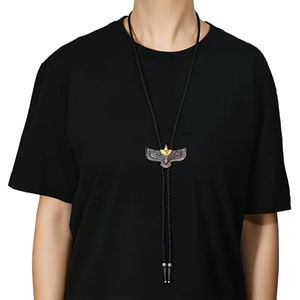 Corbata de Vaquero con Diseño Personalizado en Relieve 3D, Estilo Occidental Vintage, Grabada en Metal, con Cordón de Cuero Trenzado, 21 Años de Experiencia en Fábrica, MOQ Bajo - Product Image 5