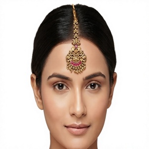 Mangtikka de latón chapado en oro de calidad premium con acabado antiguo, joyería para el cabello para bodas, colección de moda. - Product Image 2