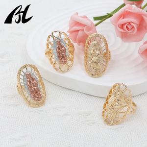 Nouvelle conception de bijoux religieux chrétiens, laiton plaqué or 14 carats, bague cocktail tricolore Vierge de Guadalupe pour femmes - Product Image 2