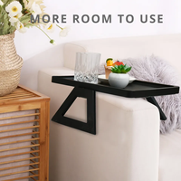 Plateau de repose-bras portable en bambou et bois d'acacia à un seul niveau 2026 pour canapés de salon, avec porte-gobelet intégré