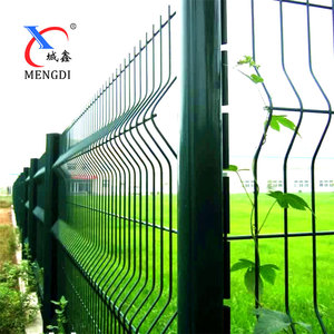 Chất lượng cao chống gỉ sơn tĩnh điện hàn dây lưới 3D tam giác uốn hàng rào kim loại - Product Image 1