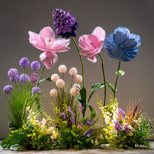 Pila de Flores Artificiales Terminadas al por Mayor para Decoración de Fondo de Escenario de Boda, Suministro para Proyectos Comerciales, Disponible en Grandes Cantidades - Product Image 1