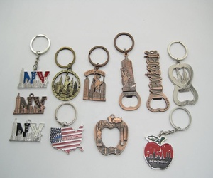 Quà Tặng <span class=keywords><strong>New</strong></span> <span class=keywords><strong>York</strong></span> Khuyến Mãi Tùy Chỉnh Cho Bộ Quà Tặng <span class=keywords><strong>New</strong></span> <span class=keywords><strong>York</strong></span> Miễn Phí Móc Khóa Apple Quà Lưu Niệm Tặng - Product Image 3