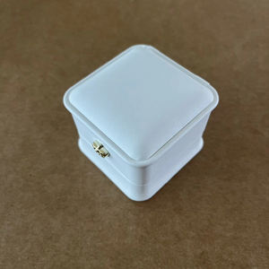 Caja de Joyería de Plástico Ecológica y Duradera a Precio de Mayoreo, Caja Blanca para Anillos de Compromiso con Logotipo Personalizado, Caja de Regalo para Accesorios - Product Image 6