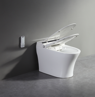WC intelligent monobloc en céramique, design européen, à poser au sol, allongé, avec chasse d'eau par siphon, télécommande et chauffage instantané du siège.