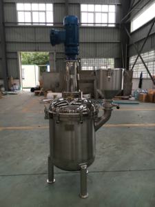 Reactor Vertical Sanitario de Acero Inoxidable, Capacidad de 100L, Mezclador de Líquidos Cosméticos, Bomba PLC Semiautomática, Estándar GMP - Product Image 4