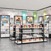 Stand Display Kosmetik Mewah Gaya Eropa Kustom untuk Toko Produk Kecantikan, Showcase Display Lipstik Dinding