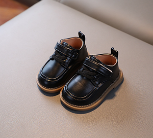 รองเท้าเด็กหัดเดิน หนังแท้ พื้นนุ่ม สีพื้น สำหรับเด็กผู้ชายและเด็กผู้หญิง รุ่นสปริง นิว เบบี้ คิดส์  แบบลำลอง - Product Image 4