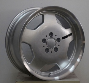 Vendita calda Old <span class=keywords><strong>Vintage</strong></span> 16 17 cerchi in lega da 18 pollici cerchi per auto con PCD 5 x112 Et35 per <span class=keywords><strong>Mercedes</strong></span> AMG e altre ruote - Product Image 4