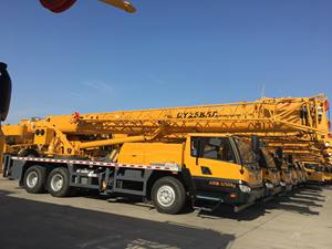 <span class=keywords><strong>Grue</strong></span> de camion polyvalente QY25K5D, capacité de 25 tonnes, hauteur totale de 48,5 m pour l'entretien des ponts, haute performance, utilisation facile - Product Image 4