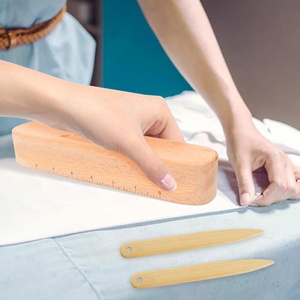 Ensemble de pinces à coudre en bois et de retourneurs de points en bambou - Product Image 5