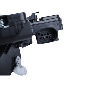 51217011241 قطع غيار السيارات محرك قفل الباب الأمامي الأيسر 51217011241 لسيارات بي إم دبليو E46 323i 325i 325xi 330i 330xi 5121 7011 241 - Product Image 4