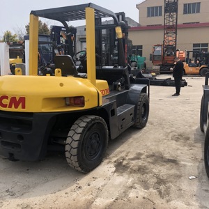 Second Hand Original Diesel Forklift TCM 7 Ton 4WD Solid Tire Rough Terrain <b>Used</b> Good Condition - Product Image 6