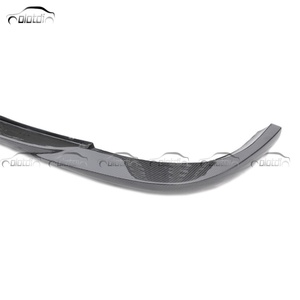 ลิ้นกันชนหน้าคาร์บอนไฟเบอร์ สปอยเลอร์ปีกหน้า สำหรับรถเมอร์เซเดสเบนซ์ ซีคลาส W204 C63 ปี 2011+ - Product Image 6