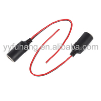 125V Weiblicher Auto-Zigarettenanzünder-Steckverbinder Adapter mit Batterieladegerät-Buchse