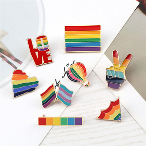 Broche drapeau cœur arc-en-ciel LGBT, épingles émaillées fierté <span class=keywords><strong>gay</strong></span> et lesbienne, badge symbole amour et paix, bijou pour sacs, vestes, jeans, cadeau - Product Image 3