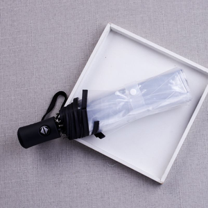 <span class=keywords><strong>Parapluie</strong></span> de pluie <span class=keywords><strong>transparent</strong></span> compact à 3 volets, coupe-vent, 8 baleines, ouverture automatique, avec logo personnalisé OEM, idéal pour les mariages et les cadeaux promotionnels, direct usine - Product Image 3