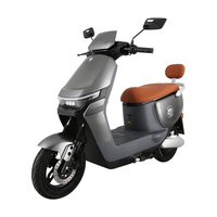Vente en gros professionnelle de scooter électrique pour adultes à 2 roues, empattement 1300 mm, vitesse 32 km/h, 1000 W