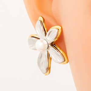 Pendientes de Flor con Incrustaciones de Perlas en Oro y Plata, Diseño Geométrico, para Uso Diario - Product Image 4