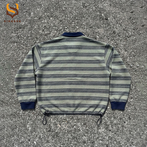 เสื้อโปโลผ้าฝ้ายปักลายสไตล์วินเทจทรงโอเวอร์ไซส์สำหรับผู้ชาย ผลิตตามสั่งจากโรงงาน  ลายทางแบบเสื้อรักบี้ แขนยาว - Product Image 5