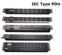 Prise de courant PDU 6 voies LE Data Center Prise de courant CA universelle Certifiée ISO Montage en rack Fabriqué en alliage d'aluminium Plastique 220-250VAC