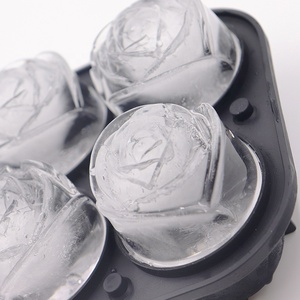 Plateau à glaçons à <span class=keywords><strong>4</strong></span> cavités à dégagement facile Moule à glaçons rose en silicone 3D de 2 pouces pour cocktail whisky <span class=keywords><strong>bourbon</strong></span> - Product Image 6