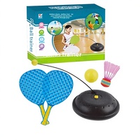 Fournisseur direct d'usine, dispositif d'entraînement au tennis en plastique 2 en 1, jouet interactif parent-enfant, outil de pratique de la raquette pour les enfants de 0 à 24 mois
