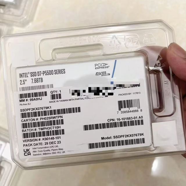 Intel D7-P5500 7.68TB NVMe U.2 SSD SSDPF2KX076T9K PCIe Gen4 2.5" Read Intensive Enterprise Server Internal Solid State Drive