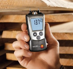 Testo606-1Compact Material <b>Moisture</b> <b>Meter</b> with Backlit LCD, Multi-Material Characteristic Curves for Wood and Building Materials - Product Image 5