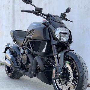 <span class=keywords><strong>Ducati</strong></span> Diavel Streetfighter d'occasion importée, bicylindre, Little <span class=keywords><strong>Monster</strong></span> 1199S, grande cylindrée 1200cc, moto lourde - Product Image 1