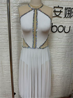 Robe de danse lyrique blanche pour femmes, ornée de strass, col halter, tenue de danse contemporaine, costume de scène pour compétition
