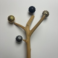 新颖南瓜形旋钮，单孔锌合金橱柜拉手，多色，适用于厨房衣柜橱柜抽屉办公室
