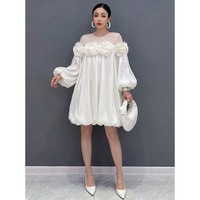 Nouvelle Robe Mini Été 2026 en Gros, Motif Floral 3D Brillant, Chic à la Française, Manches Bouffantes, Style Babydoll, Élégante Robe de Soirée Rose