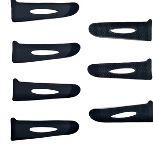 Boucles adhésives en velcro Juke Plastics, en PVC creux noir, à languettes de traction, sangles unilatérales pour sacs, vêtements, textiles de maison - Product Image 1