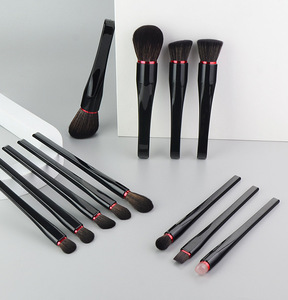 Ensemble de pinceaux de maquillage vegan de luxe de haute qualité avec logo personnalisé, outils cosmétiques à marque privée, 8 pinceaux pour le visage - Product Image 5